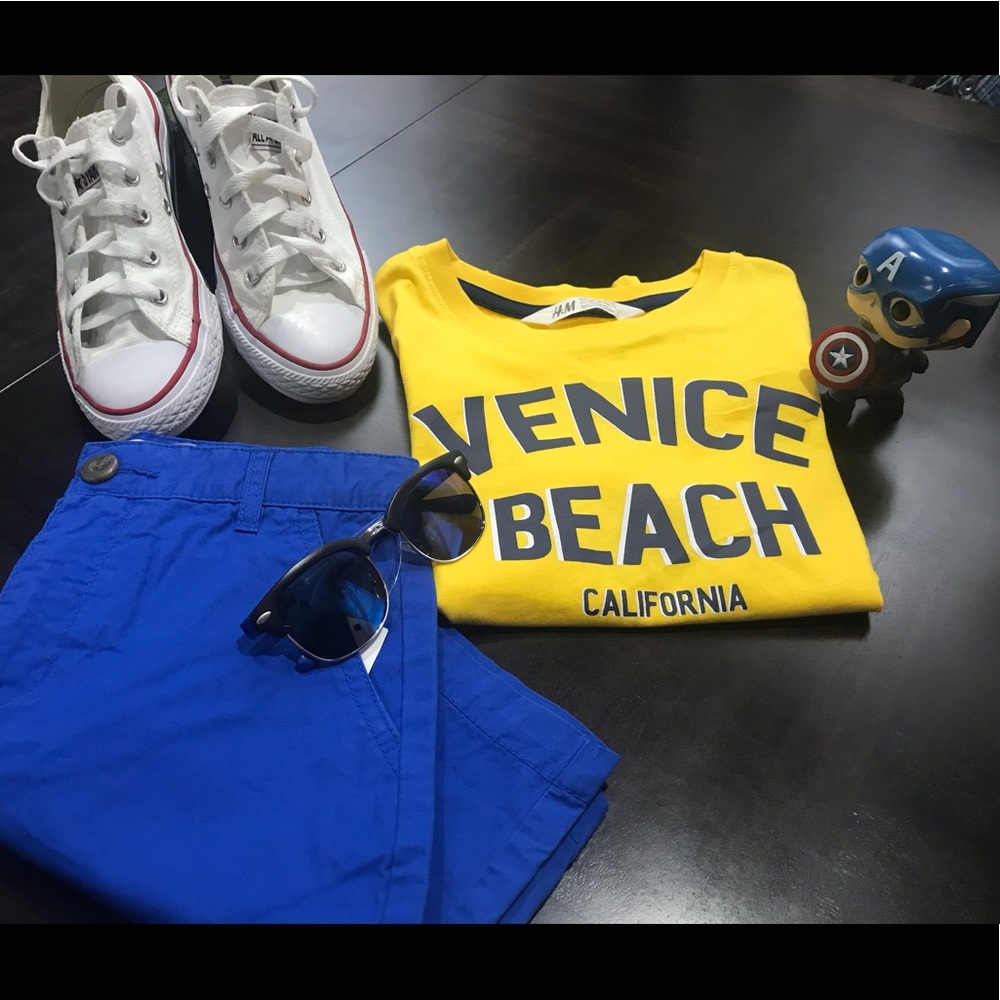 Bundle of 2 H&M T-shirt and Old Navy Shorts Boys - Picture 3 of 7